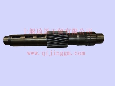万里扬C62-867变速箱中间轴5T60-2011_东风变速箱配件